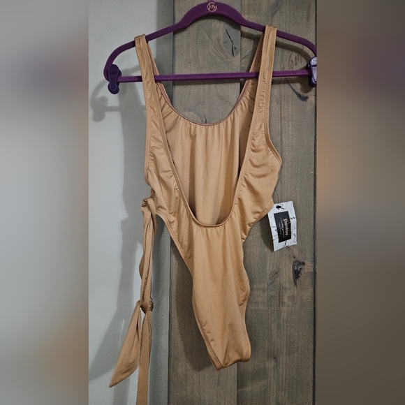 RIS-K SWIMWEAR Sol One Piece High Cut One Piece Swimsuit In Sheen Pampas.S NWT - Picture 13 of 13